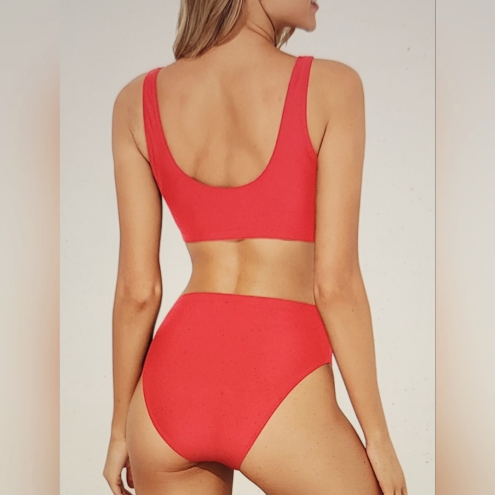 NWT SPORTS BRA BIKINI PADDED SUPPORT HIGH LEG BAYWATCH RED MEDIUM SWIM
